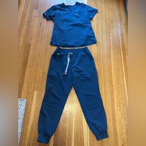 Figs Zamora Jogger Scrub Set